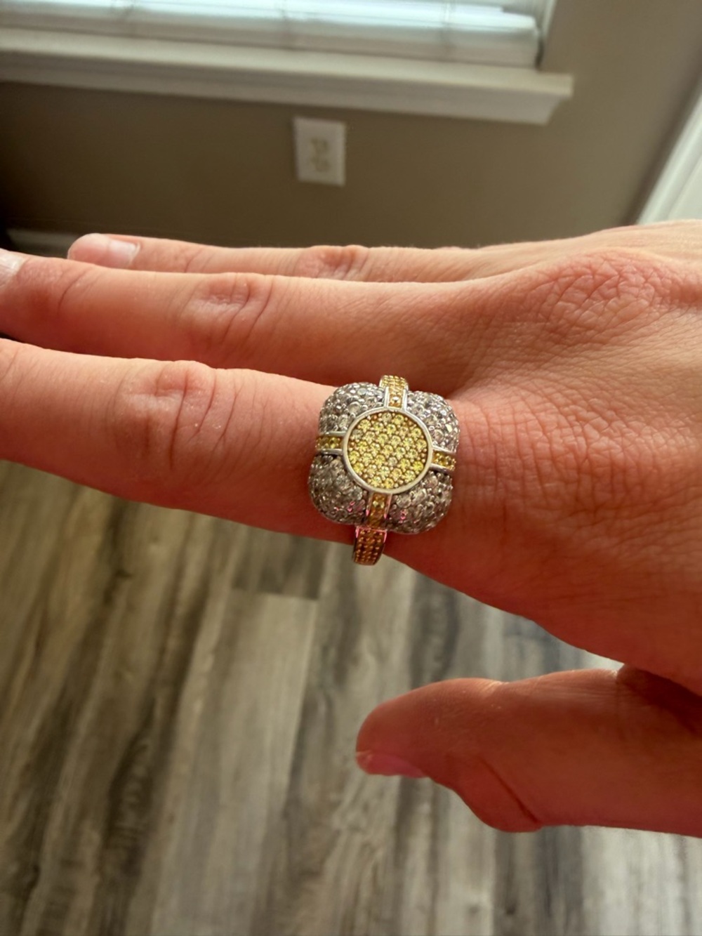 Sterling Silver Yellow Sapphire and White Zircon Pavé Ring Size 8 NEW - Picture 6 of 6
